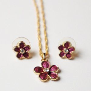 NWOT Two Piece Purple Floral Earring and Necklace Set